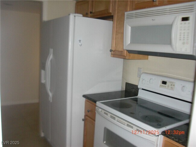 Foto del edificio - 793 Oakmont Ave