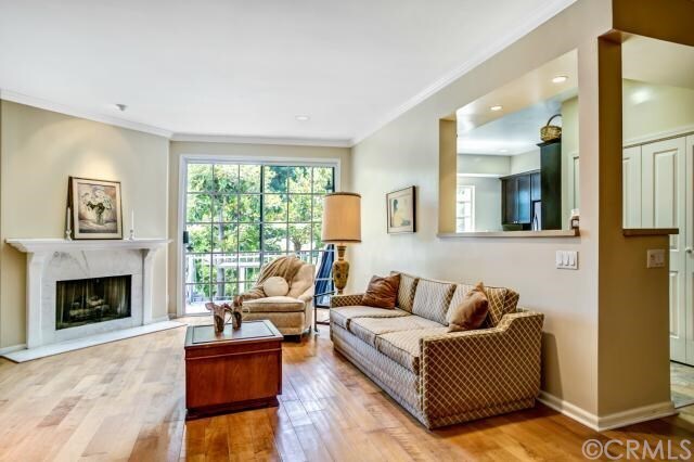 Living Room - 1112 S Bedford Dr