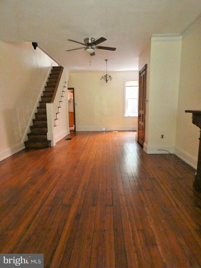 Building Photo - 4248 Regent Square