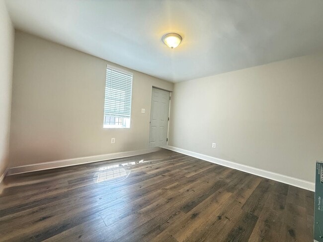 Building Photo - Beautiful Three-Bedroom Home In Baltimore