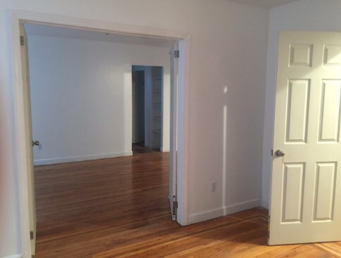 Primary Photo - 77 Seaman Ave