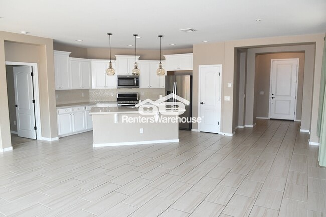 Building Photo - 19723 W Heatherbrae Dr
