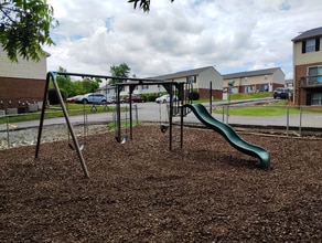 Building Photo - 74 Duiguid Dr