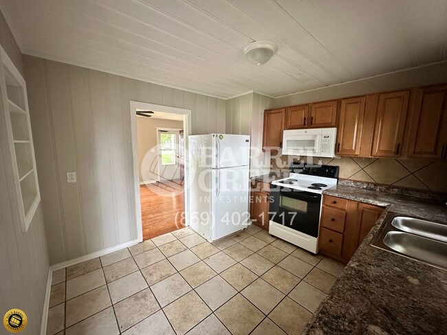 Building Photo - 3-Bed 1-Bath House