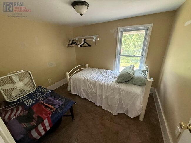 ROOM FOR RENT - Milan, MI - ROOM FOR RENT - Milan, MI Apartment
