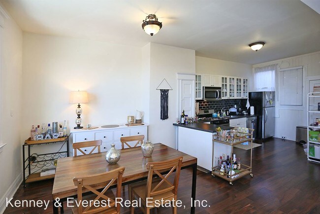 Building Photo - 3 br, 1 bath House - 110 Pfeiffer