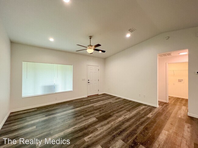 Foto del edificio - 3 br, 2 bath House - 409 Malauka Radl