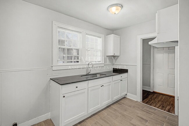 Foto del edificio - 1052 National St