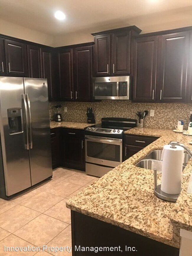 Building Photo - 3 br, 2.5 bath House - 8111 Roseville Blvd