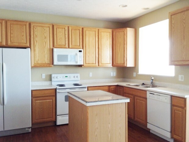 Foto del edificio - 6576 Riverbend Drive