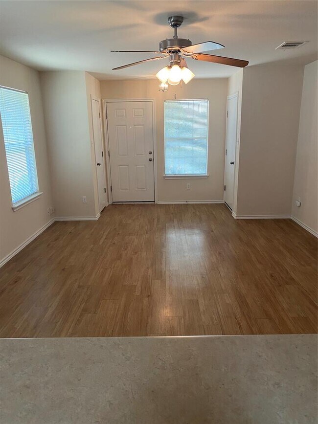 Building Photo - 177 Pebble Creek Ln
