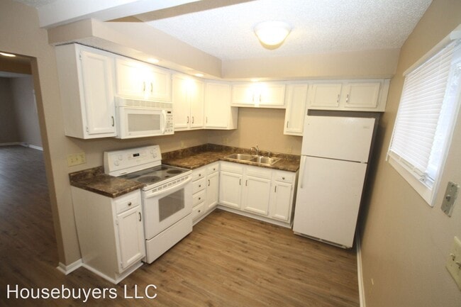 Building Photo - 3 br, 2 bath House - 3137 8th St