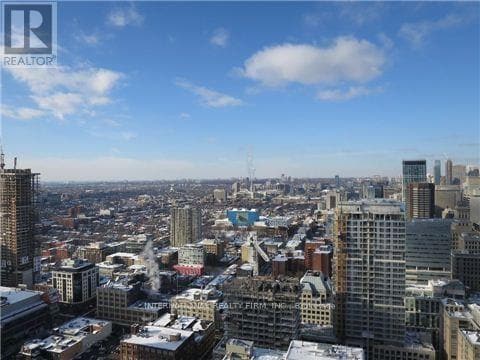Building Photo - 224 King St W