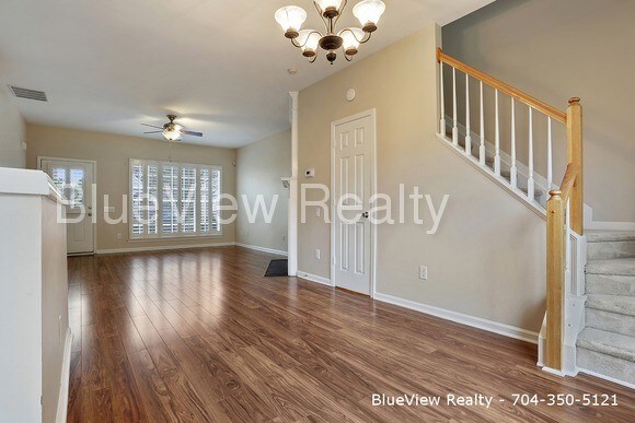 Building Photo - 2105 McKenzie Creek Dr