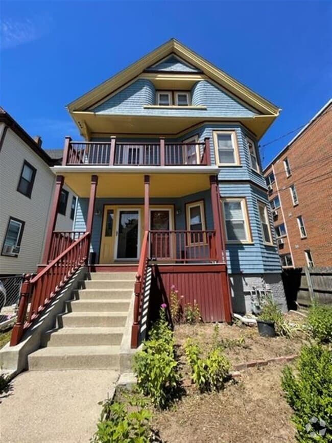 Building Photo - 15 Conwell St