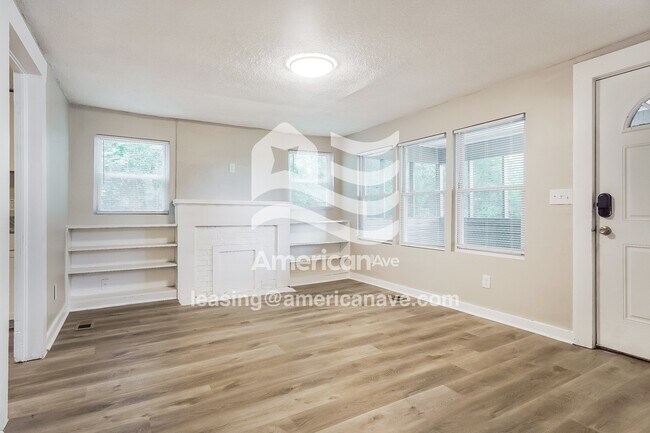 Building Photo - 1612 8th St