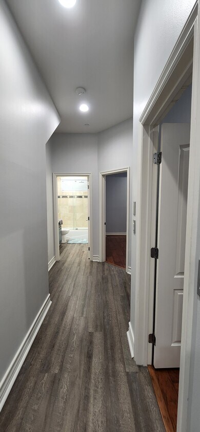 Foto principal - 2502 Rockefeller Ln