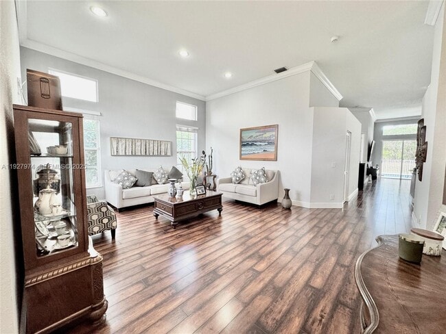 Building Photo - 19754 Dinner Key Dr