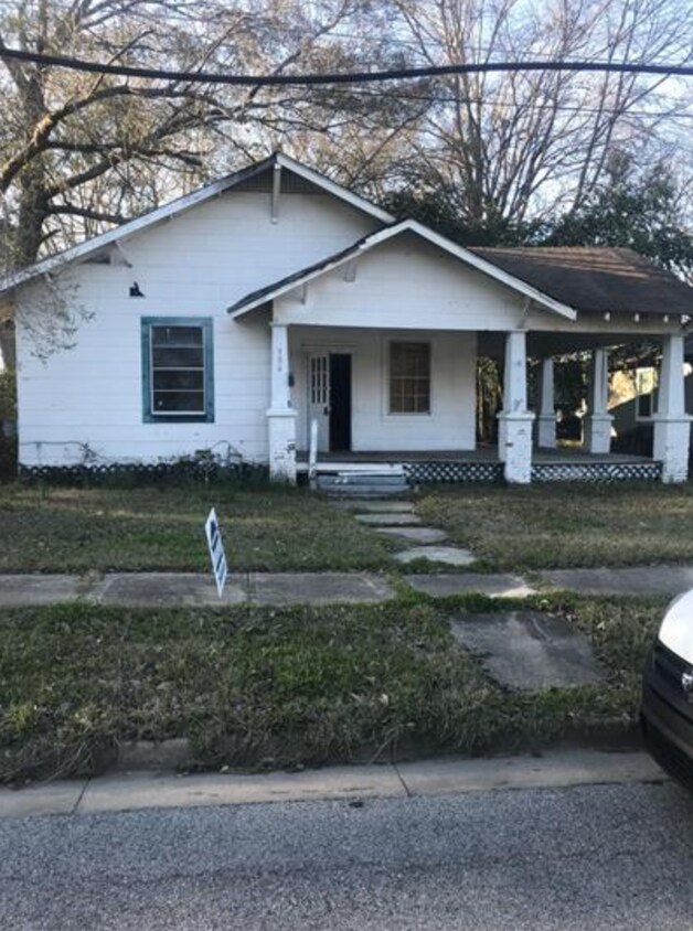 Primary Photo - 306 Austin Ave