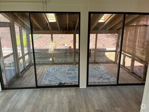 Building Photo - 103 Birdwood Ct