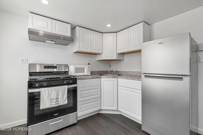 Foto del edificio - 18 5th St