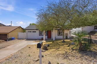 Building Photo - 1329 E Cholla St