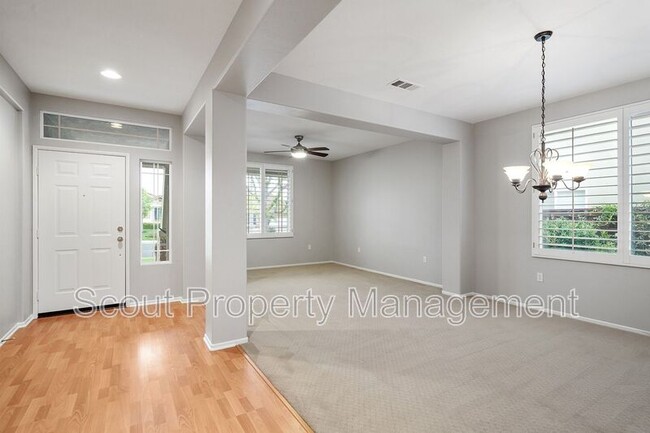 Building Photo - 39419 Napa Creek Dr
