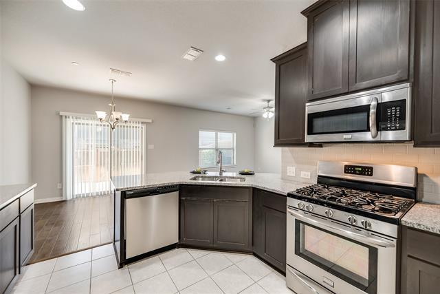 Foto del edificio - 916 Brookville Ct