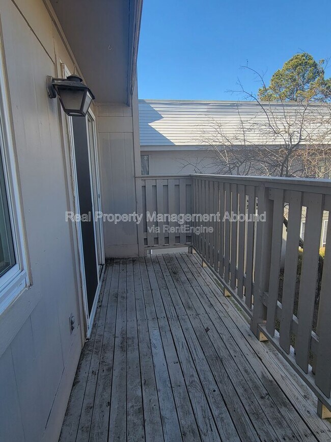 Foto del edificio - 6724 S Lewis Ave