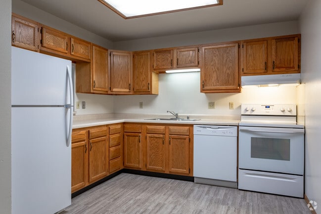 Interior Photo - View Pointe