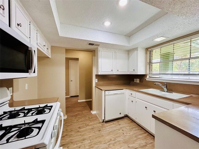 Foto del edificio - 1508 Thornridge Rd