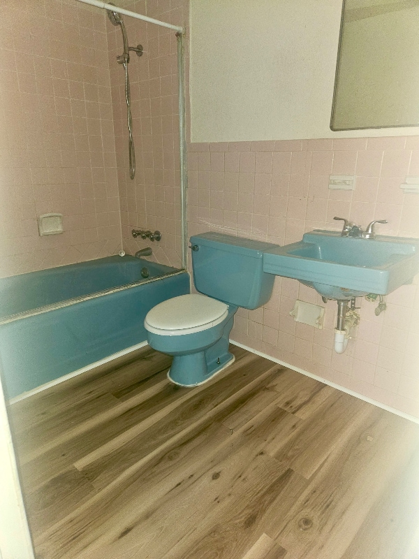 Building Photo - 414 E Avenue A