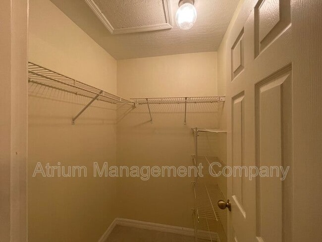 Building Photo - 1680 N HIGHWAY