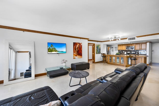Foto del edificio - 1717 N Bayshore Dr