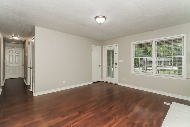 Foto del edificio - 155 Sunny Ln