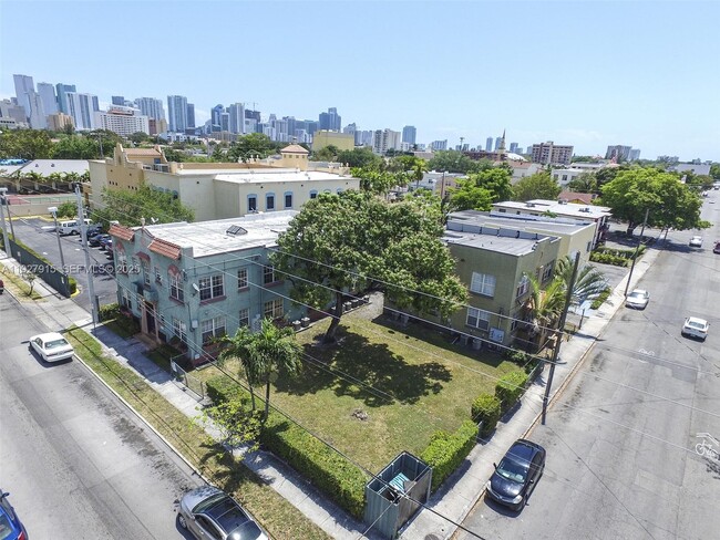 Foto del edificio - 237 NW 10th Ave