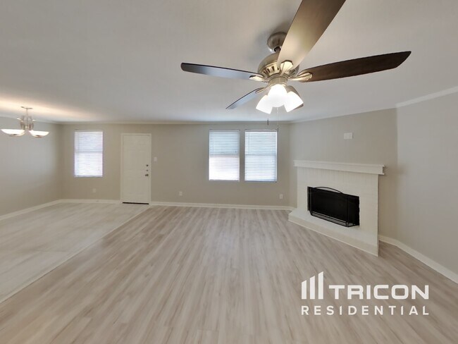 Building Photo - 3005 Deer Ridge Dr