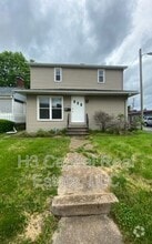 Building Photo - 408 W Clay St