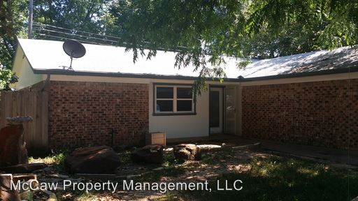Building Photo - 2200 Clover Park Dr