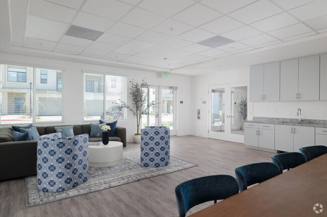 Community Clubhouse - Altitude Apartments