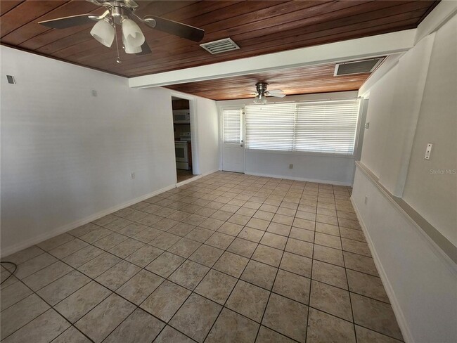 Foto del edificio - 1630 Redwood St