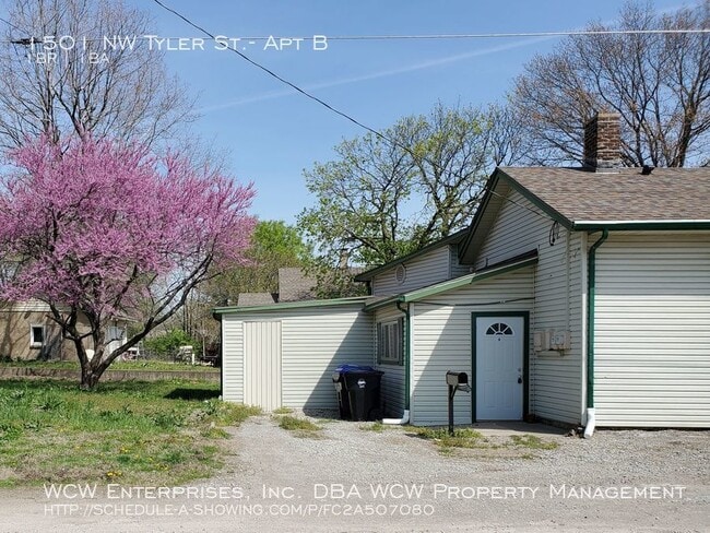 Building Photo - 1501 NW Tyler St