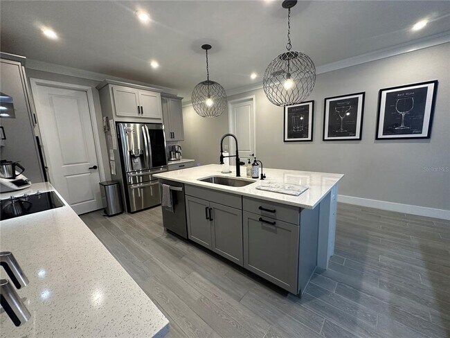 Foto del edificio - 11965 Bohemian Pl