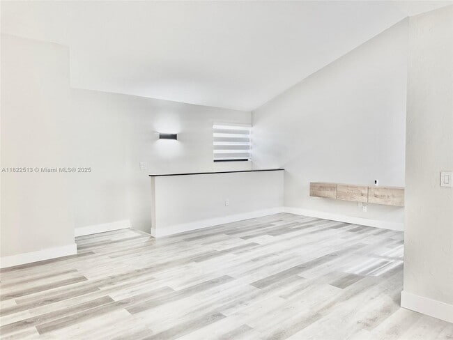 Foto del edificio - 10309 NW 9th St Cir