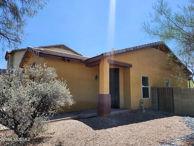 Building Photo - 4258 E Wading Pond Dr