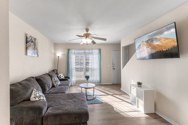 Building Photo - 2803 Vernice Loop