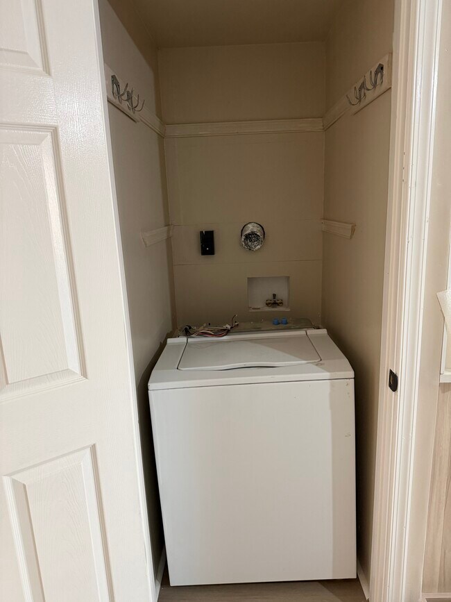 Foto del edificio - 7 Wexford Dr