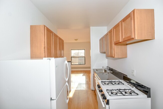 Foto del edificio - 842 W Waveland Ave
