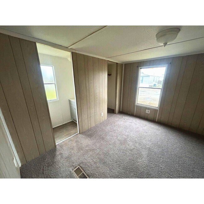 Foto del edificio - 308 Walker Ct