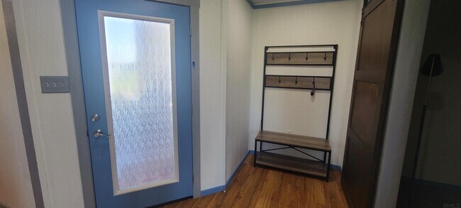 Foto del edificio - 6117 W County Rd 750 S